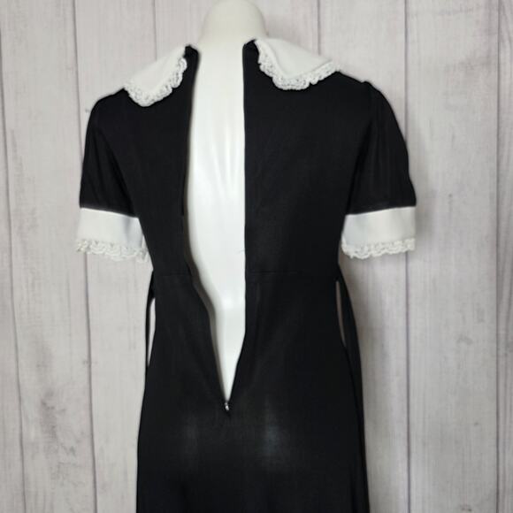 VTG 70s Black Maxi Dress w/ Peter Pan Collar & Strawberry Patches, sz Small - Picture 5 of 6